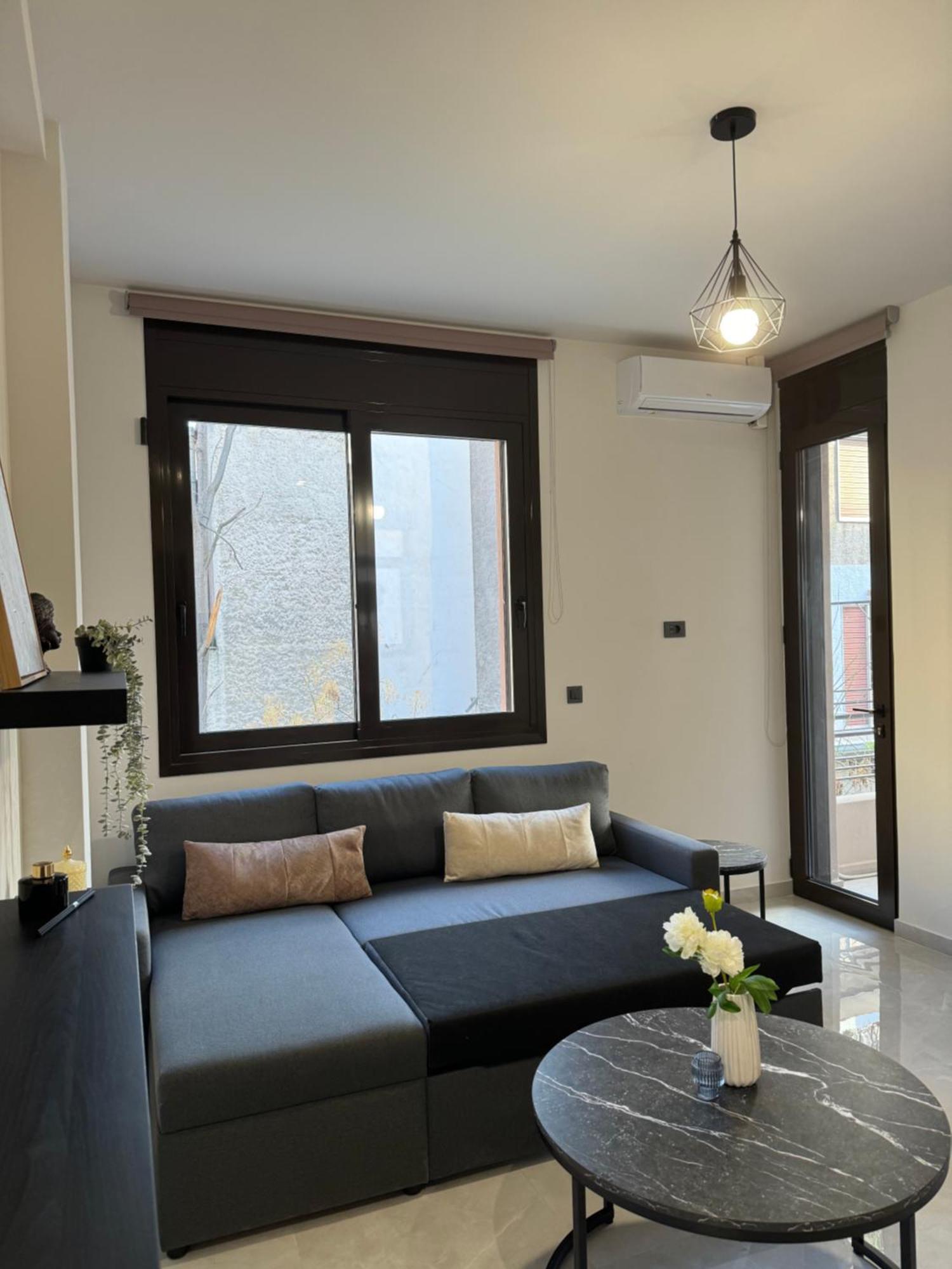 Spacious Apartment Near Monastiraki By Kozy Koala Athen Exterior foto
