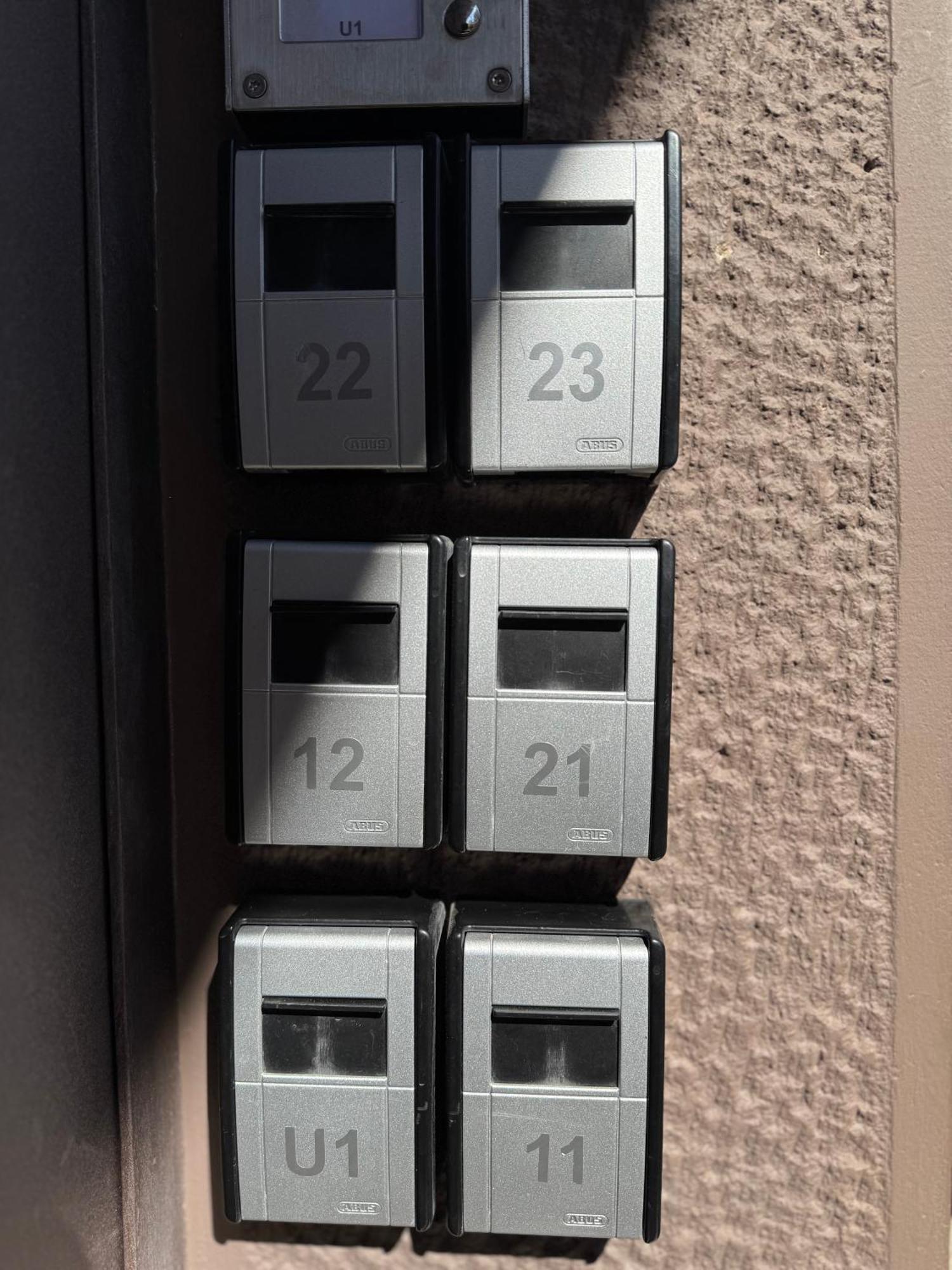 Spacious Apartment Near Monastiraki By Kozy Koala Athen Exterior foto
